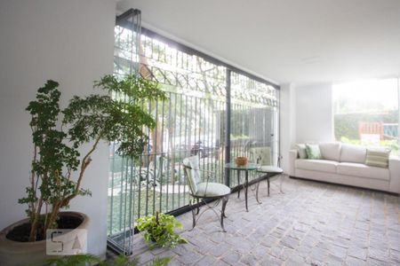Apartamento para alugar com 85m², 2 quartos e 1 vagaHall