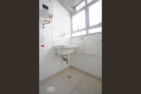 Área de Serviço de apartamento para alugar com 2 quartos, 85m² em Campo Belo, São Paulo
