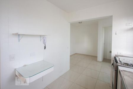 Cozinha de apartamento para alugar com 2 quartos, 85m² em Campo Belo, São Paulo