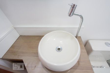 Apartamento para alugar com 85m², 2 quartos e 1 vagaDetalhe Banheiro