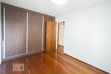 Apartamento para alugar com 85m², 2 quartos e 1 vagaQuarto