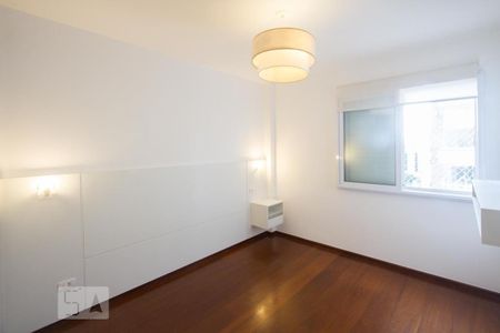 Suíte de apartamento para alugar com 2 quartos, 85m² em Campo Belo, São Paulo