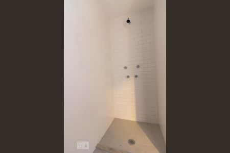 Apartamento para alugar com 25m², 1 quarto e sem vaga Apartamento para alugar com 25m², 1 quarto e sem vagaBanheiro