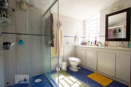 Casa à venda com 400m², 4 quartos e 2 vagasBanheiro 