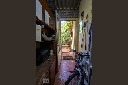 Casa à venda com 400m², 4 quartos e 2 vagasDepósito