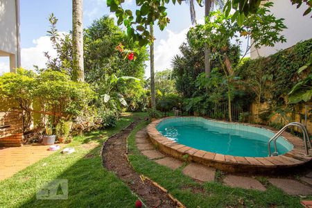 Casa à venda com 400m², 4 quartos e 2 vagasQuintal