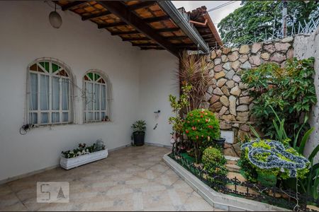 Casa à venda com 371m², 5 quartos e 3 vagas