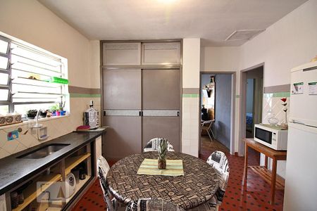 Casa à venda com 240m², 2 quartos e 1 vagaCozinha