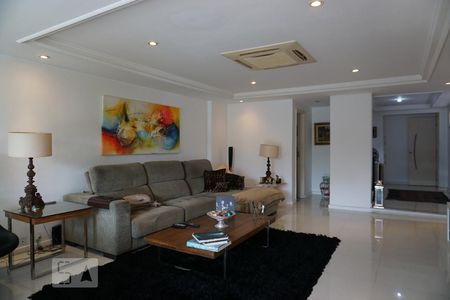 Apartamento à venda com 714m², 3 quartos e 3 vagasSala