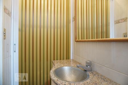 Apartamento à venda com 714m², 3 quartos e 3 vagasBanheiro da Suíte 2