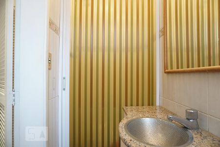 Apartamento à venda com 714m², 3 quartos e 3 vagasBanheiro da Suíte 2