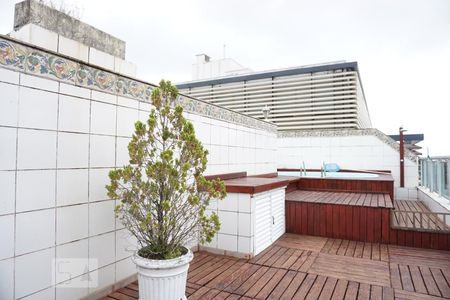 Apartamento à venda com 714m², 3 quartos e 3 vagasPiscina