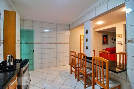 Casa à venda com 190m², 3 quartos e 2 vagasCozinha