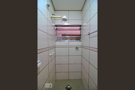 Casa à venda com 190m², 3 quartos e 2 vagasBanheiro de Serviço