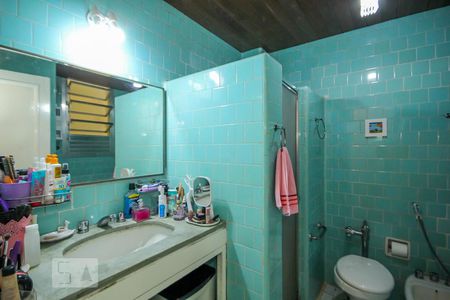 Apartamento à venda com 125m², 2 quartos e sem vagaBanheiro 