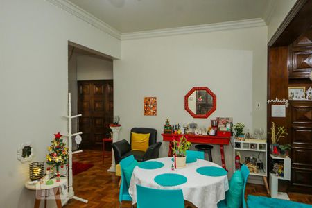 Apartamento à venda com 125m², 2 quartos e sem vagaSala