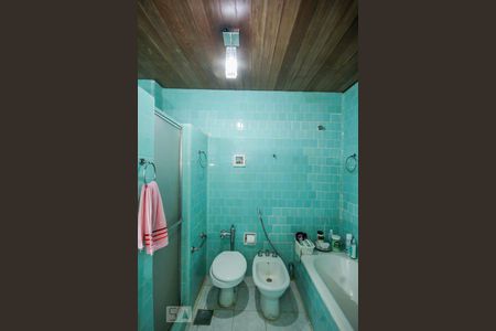 Apartamento à venda com 125m², 2 quartos e sem vagaBanheiro 