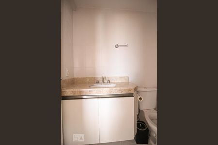 Banheiro de apartamento à venda com 2 quartos, 51m² em Vila Aurora (zona Norte), São Paulo