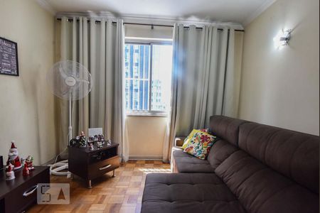 Sala de Estar de apartamento à venda com 2 quartos, 120m² em Vila Cordeiro, São Paulo