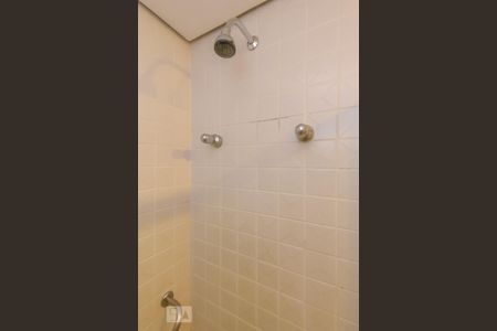 Studio para alugar com 35m², 1 quarto e 1 vaga Studio para alugar com 35m², 1 quarto e 1 vagaBanheiro