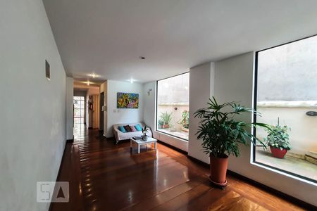 Apartamento à venda com 53m², 2 quartos e 1 vagaHall