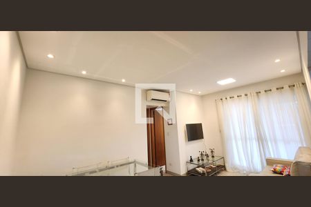 Detalhe Sala de apartamento para alugar com 2 quartos, 60m² em Vila Matias, Santos