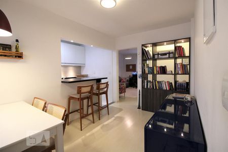 Antessala - Jantar de Apartamento com 2 quartos, 64m² Perdizes