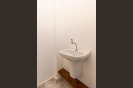 Apartamento para alugar com 70m², 1 quarto e sem vaga Apartamento para alugar com 70m², 1 quarto e sem vagaBanheiro de serviço