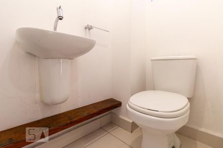 Apartamento para alugar com 70m², 1 quarto e sem vaga Apartamento para alugar com 70m², 1 quarto e sem vagaBanheiro de serviço