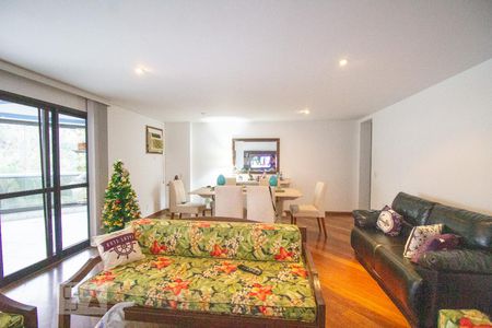 Apartamento à venda com 180m², 4 quartos e 2 vagasSala