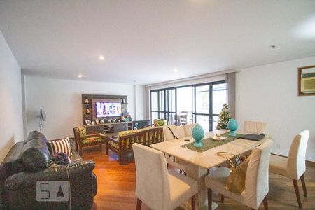 Apartamento à venda com 180m², 4 quartos e 2 vagasSala