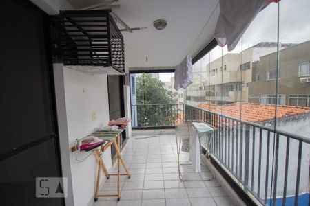 Apartamento à venda com 180m², 4 quartos e 2 vagasVaranda da Suíte 1 e 2