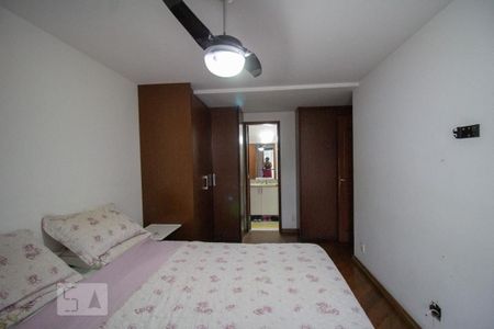 Apartamento à venda com 180m², 4 quartos e 2 vagasSuíte 1