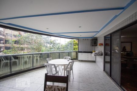 Apartamento à venda com 180m², 4 quartos e 2 vagasVaranda da Sala