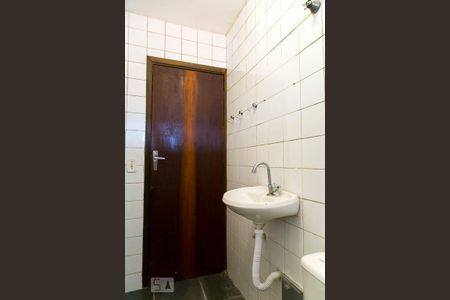 Apartamento para alugar com 60m², 2 quartos e sem vaga Apartamento para alugar com 60m², 2 quartos e sem vagaBanheiro