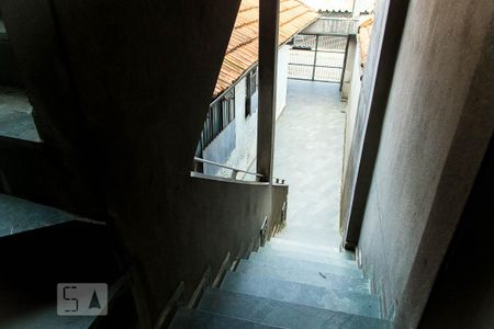 Apartamento para alugar com 60m², 2 quartos e sem vaga Apartamento para alugar com 60m², 2 quartos e sem vagaÁrea comum - Escada