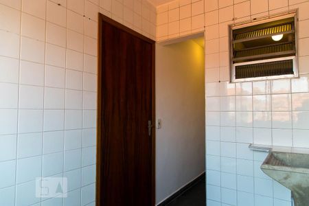 Apartamento para alugar com 60m², 2 quartos e sem vaga Apartamento para alugar com 60m², 2 quartos e sem vagaÁrea de serviço