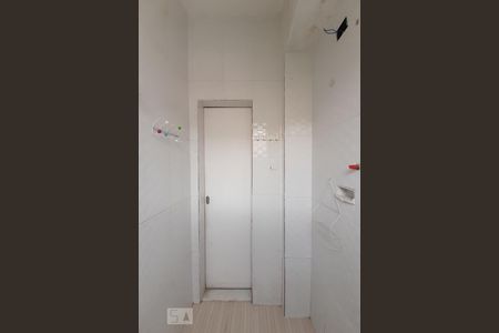 Banheiro de kitnet/studio para alugar com 1 quarto, 28m² em Méier, Rio de Janeiro
