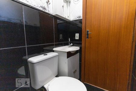 Casa de condomínio à venda com 80m², 2 quartos e 2 vagas Casa de condomínio à venda com 80m², 2 quartos e 2 vagasBanheiro 2