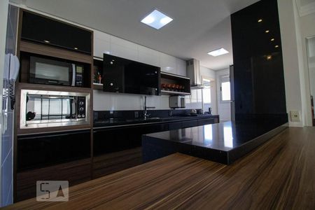 Apartamento para alugar com 81m², 2 quartos e 1 vagaCozinha