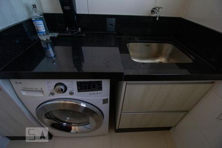 Apartamento para alugar com 81m², 2 quartos e 1 vagaArea de serviço