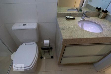 Apartamento para alugar com 81m², 2 quartos e 1 vagaBanheiro do quarto 01