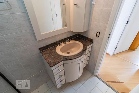 Apartamento para alugar com 65m², 2 quartos e 1 vagaBanheiro