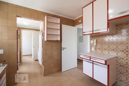 Apartamento à venda com 85m², 2 quartos e 1 vaga Apartamento à venda com 85m², 2 quartos e 1 vagaCozinha