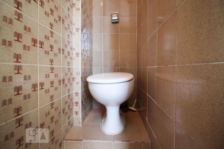 Apartamento à venda com 85m², 2 quartos e 1 vaga Apartamento à venda com 85m², 2 quartos e 1 vagaBanheiro de Serviço