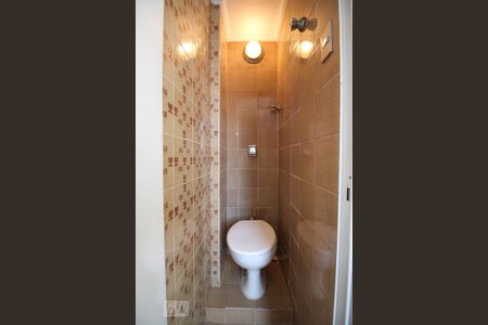 Apartamento à venda com 85m², 2 quartos e 1 vaga Apartamento à venda com 85m², 2 quartos e 1 vagaBanheiro de Serviço