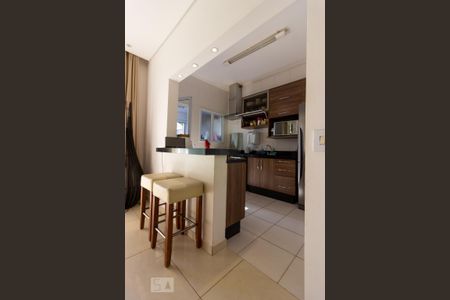 Casa de condomínio para alugar com 130m², 3 quartos e 2 vagas Casa de condomínio para alugar com 130m², 3 quartos e 2 vagasDetalhe - Cozinha