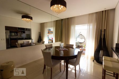 Sala de Jantar de casa de condomínio para alugar com 3 quartos, 130m² em Chácara Canta Galo, Cotia