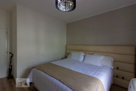 Casa de condomínio para alugar com 130m², 3 quartos e 2 vagas Casa de condomínio para alugar com 130m², 3 quartos e 2 vagasSuite