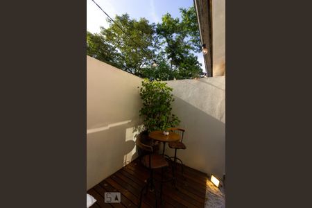 Casa de condomínio para alugar com 130m², 3 quartos e 2 vagas Casa de condomínio para alugar com 130m², 3 quartos e 2 vagasQuintal